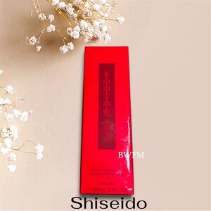 Shiseido Revitalizing Essence New and sealed in box. 200 ml , made in France
